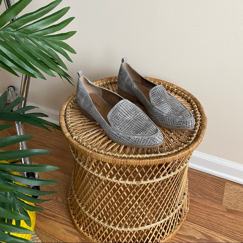 Crown Vintage Pewter Perforated Loafers 6 - Picture 2 of 10